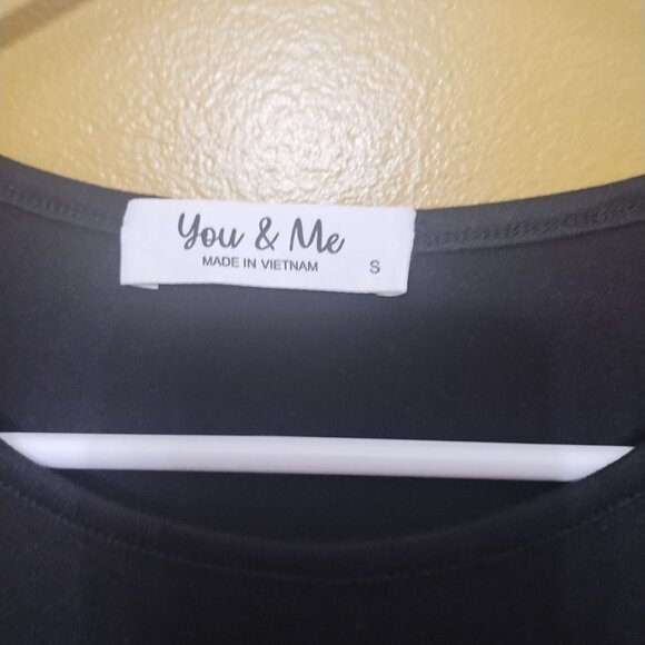 You & Me Ruffled Cap Sleeve Loose Black Knit Top S Staple Goth Whimsygoth - Picture 2 of 5